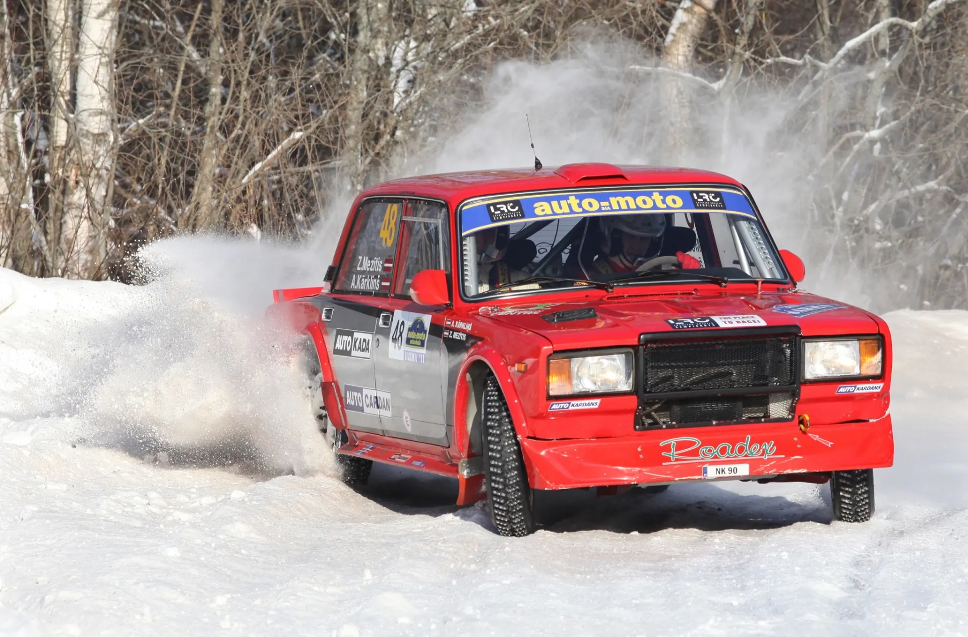 megarem autosporta pieredze - rallija auto uz sniegotas trases